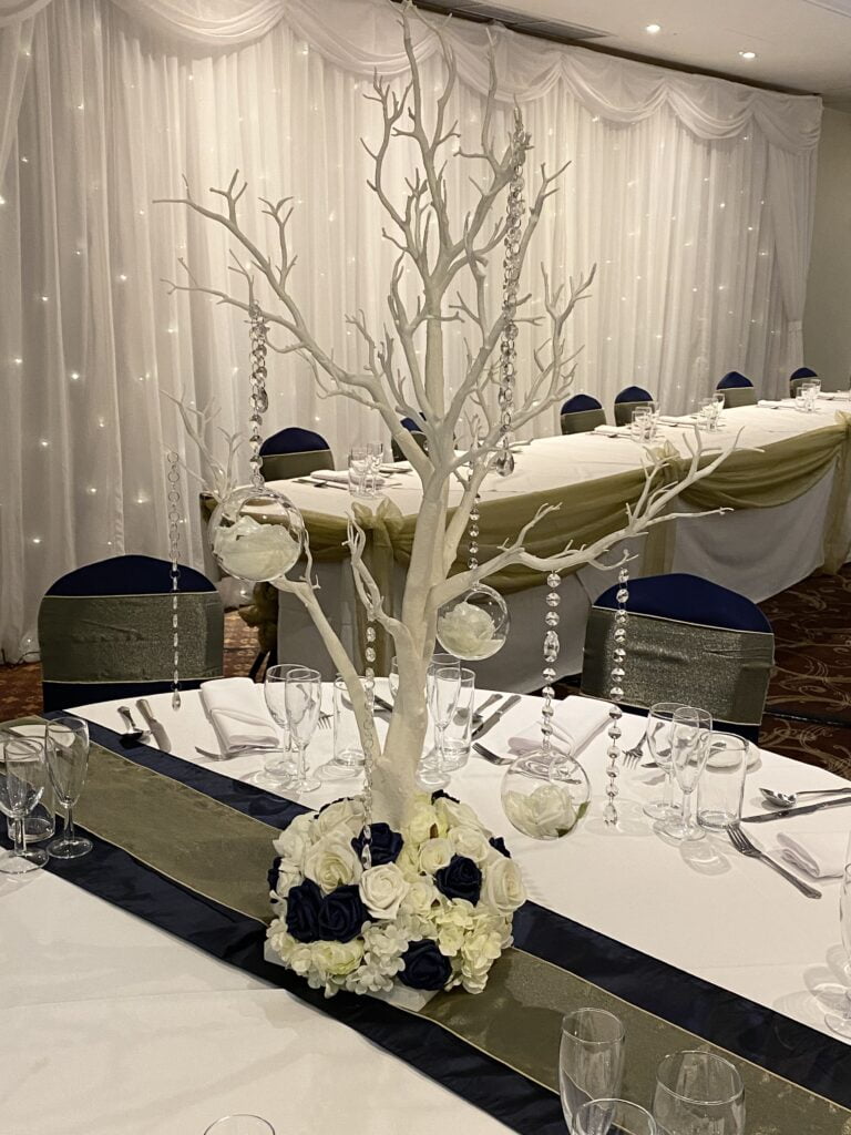 Manzanita Tree with Flower Base